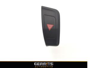 Usagé Commutateur éclairage d'urgence Audi A5 (8T3) 2.7 TDI V6 24V Prix € 21,98 Règlement à la marge proposé par Gerrits Automotive BV