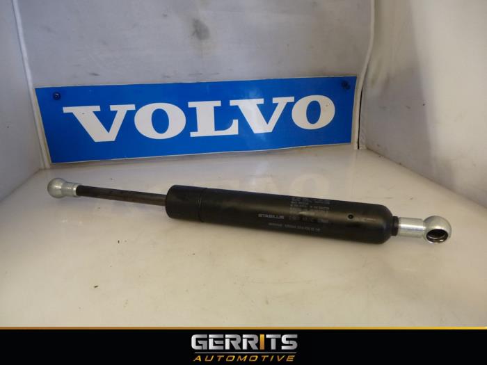 Set of gas struts for boot from a Volvo V70 (SW) 2.5 T 20V AWD 2002