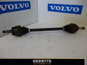 Usagé Arbre de transmission arrière gauche Volvo 850 Estate 2.5i T 20V AWD Prix € 55,00 Règlement à la marge proposé par Gerrits Automotive