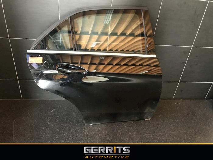Begagnade Bakdörr, 4-dörrars, höger Mercedes E (W212) E-350 CDI BlueTEC 3.0 V6 24V Pris € 164,98 Marginaltabell erbjuds av Gerrits Automotive BV