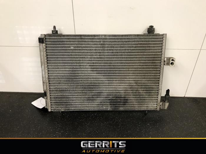 Usagé Radiateur clim Citroen C5 II Berline (RC) 2.0 16V Prix € 28,60 Règlement à la marge proposé par Gerrits Automotive BV