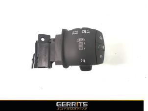 Used Steering wheel mounted radio control Renault Master IV (MA/MB/MC/MD/MH/MF/MG/MH) 2.3 dCi 16V Price € 26,60 Inclusive VAT offered by Gerrits Automotive