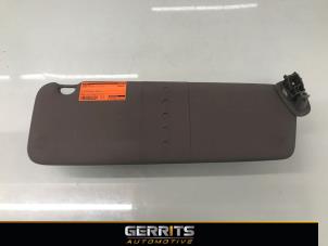 Used Sun visor Renault Master IV (MA/MB/MC/MD/MH/MF/MG/MH) 2.3 dCi 16V Price € 26,60 Inclusive VAT offered by Gerrits Automotive
