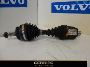 Usagé Arbre de transmission avant gauche Volvo S80 (TR/TS) 2.9 T6 24V Prix € 55,00 Règlement à la marge proposé par Gerrits Automotive