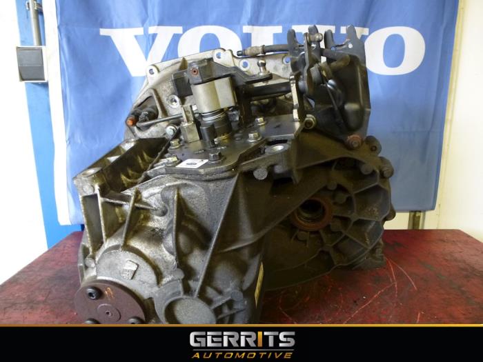 Gearbox from a Volvo V50 (MW) 1.6 D 16V 2007