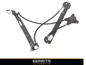 Używane Mechanizm szyby prawej przedniej wersja 4-drzwiowa Seat Ibiza ST (6J8) 1.2 TDI Ecomotive Cena € 38,50 Procedura marży oferowane przez Gerrits Automotive