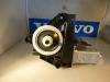 Door window motor from a Volvo V60 I (FW/GW) 2.0 D4 16V 2017