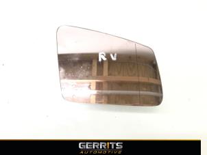 Used Mirror glass, right Mercedes E (W212) E-350 CDI BlueTEC 3.0 V6 24V Price € 46,56 Inclusive VAT offered by Gerrits Automotive