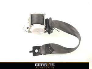 Used Rear seatbelt, right Renault Clio III (BR/CR) 1.2 16V 75 Price € 21,98 Margin scheme offered by Gerrits Automotive