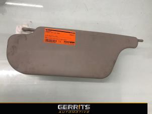 Used Sun visor Renault Clio III (BR/CR) 1.2 16V 75 Price € 21,98 Margin scheme offered by Gerrits Automotive