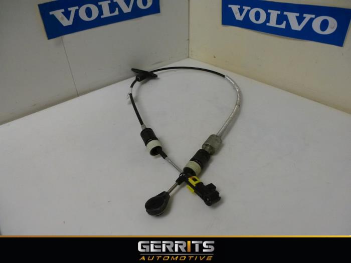 Cable de cambio de caja de cambios de un Volvo V60 I (FW/GW) 2.0 D4 16V 2017