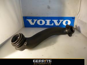 Gebrauchte Turbo Rohr Volvo V60 I (FW/GW) 2.0 D4 16V Preis € 24,99 Margenregelung angeboten von Gerrits Automotive