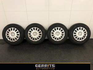 Usagé Kit jantes + pneumatiques Opel Corsa E 1.4 16V Prix € 219,98 Règlement à la marge proposé par Gerrits Automotive