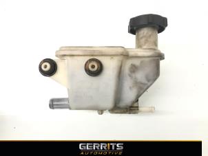 Used Power steering fluid reservoir Ford Transit Connect 1.8 TDdi LWB Euro 4 Price € 21,98 Margin scheme offered by Gerrits Automotive