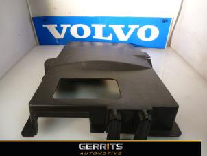 Usados Tapa de la batería Volvo V50 (MW) 1.8 16V Precio € 21,98 Norma de margen ofrecido por Gerrits Automotive