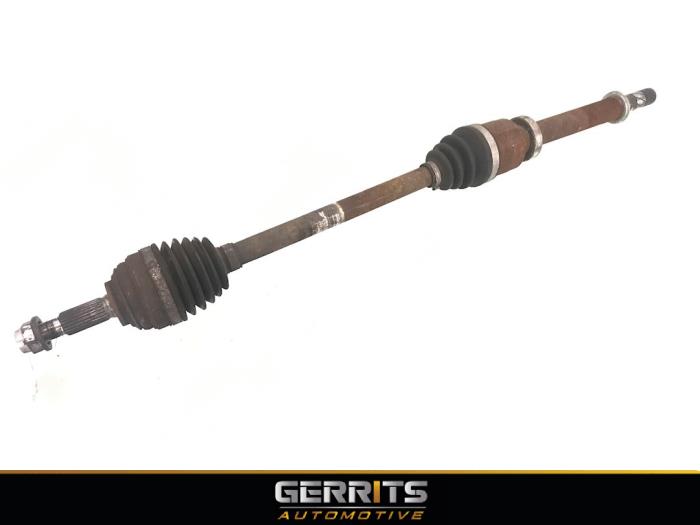Front drive shaft, right from a Renault Clio III (BR/CR) 1.2 16V Tce 2013