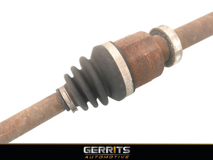 Front drive shaft, right from a Renault Clio III (BR/CR) 1.2 16V Tce 2013