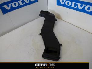 Used Air funnel Volvo V50 (MW) 1.8 16V Price € 25,30 Margin scheme offered by Gerrits Automotive