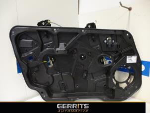 Używane Mechanizm szyby lewej przedniej wersja 4-drzwiowa Volvo V60 I (FW/GW) 2.0 D4 16V Cena € 49,50 Procedura marży oferowane przez Gerrits Automotive