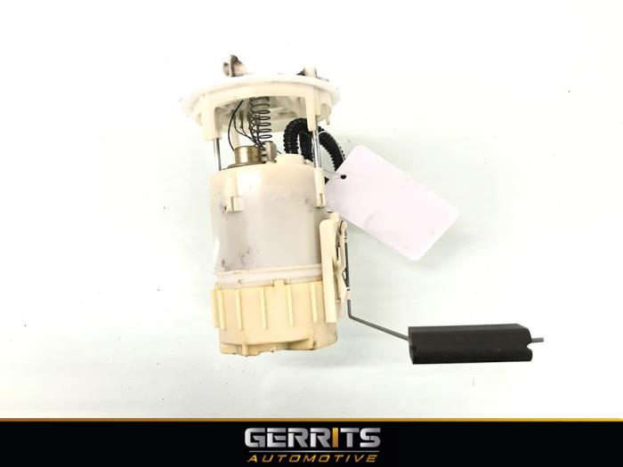 Electric fuel pump from a Renault Scénic II (JM) 2.0 16V 2003