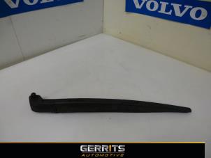 Used Rear wiper arm Volvo V70 (SW) 2.4 D5 20V Price € 21,98 Margin scheme offered by Gerrits Automotive
