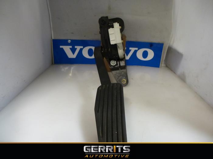 Accelerator pedal Volvo XC90 I 2.9 T6 24V 30683520