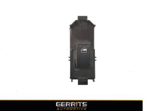 Used Electric window switch Daihatsu Sirion 2 (M3) 1.0 12V DVVT Price € 19,99 Margin scheme offered by Gerrits Automotive