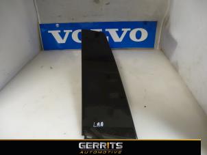 Usados Embellecedor Volvo V60 I (FW/GW) 2.0 D3 20V Precio € 31,90 Norma de margen ofrecido por Gerrits Automotive