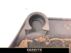 Abdeckblech Motor van een Volvo XC90 I 2.9 T6 24V 2004