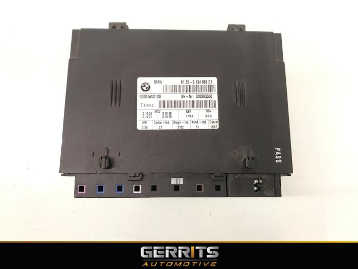 Używane Modul Comfort BMW X5 (E70) 3.0 Si 24V Cena € 101,20 Procedura marży oferowane przez Gerrits Automotive BV