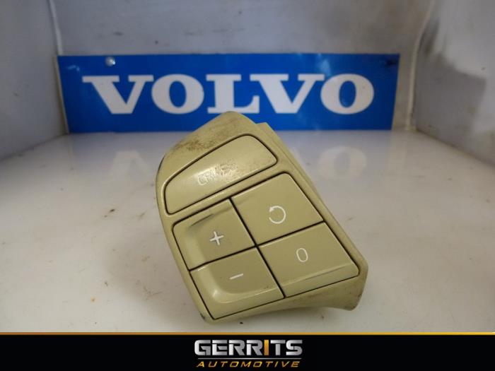 Cruise control switch from a Volvo V70 (BW) 2.4 D5 20V 2008