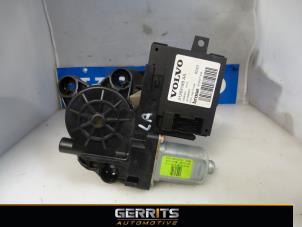 Used Central door locking module Volvo S40 (MS) 1.6 D 16V Price € 29,99 Margin scheme offered by Gerrits Automotive