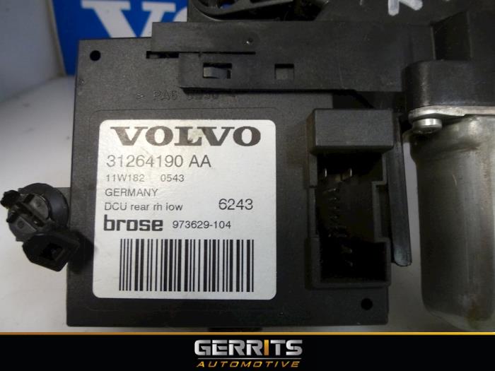 Central door locking module from a Volvo S40 (MS) 2.0 D3 20V 2011