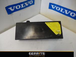 Used Battery cover Volvo XC90 I 4.4 V8 32V Price € 21,98 Margin scheme offered by Gerrits Automotive