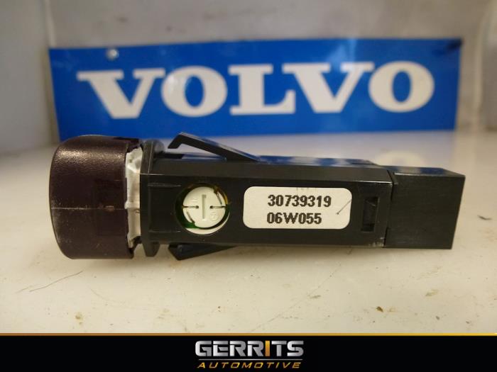 Panikbeleuchtung Schalter van een Volvo XC90 I 4.4 V8 32V 2006