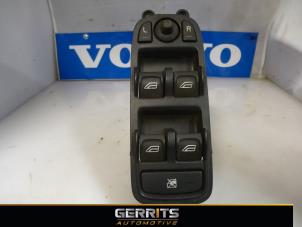 Usados Interruptor de ventanilla eléctrica Volvo S40 (MS) 2.0 16V Precio € 24,99 Norma de margen ofrecido por Gerrits Automotive