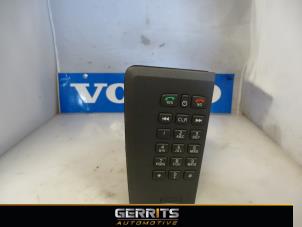 Używane Modul telefoniczny Volvo S60 I (RS/HV) 2.3 T5 20V Cena € 31,90 Procedura marży oferowane przez Gerrits Automotive