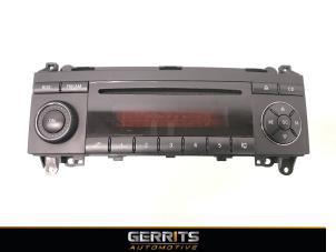 Usagé Radio/Lecteur CD Mercedes A (W169) 1.5 A-150 3-Drs. Prix € 82,48 Règlement à la marge proposé par Gerrits Automotive