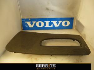 Używane Element deski rozdzielczej Volvo V70 (BW) 2.0 D 16V Cena € 25,30 Procedura marży oferowane przez Gerrits Automotive