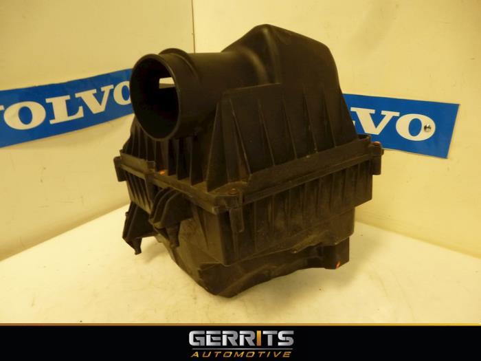Begagnade Luftfilterhus Volvo V70 (BW) 2.0 D 16V Pris € 59,40 Marginaltabell erbjuds av Gerrits Automotive BV