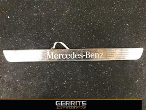 Usados Luces de entrada Mercedes A (W176) 1.6 A-180 16V Precio € 54,98 Norma de margen ofrecido por Gerrits Automotive