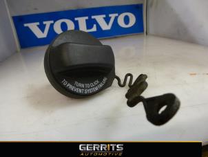 Usados Tapón de depósito Volvo V70 (SW) 2.4 D5 20V Precio € 21,98 Norma de margen ofrecido por Gerrits Automotive