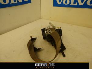 Usados Cinturón de seguridad derecha detrás Volvo XC70 (BZ) 2.4 D 20V AWD Precio € 55,00 Norma de margen ofrecido por Gerrits Automotive