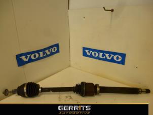Usagé Arbre de transmission avant droit Volvo V70 (BW) 2.0 D 16V Prix € 108,90 Règlement à la marge proposé par Gerrits Automotive