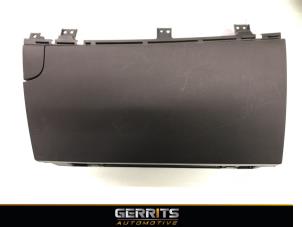 Used Glovebox Hyundai i30 Wagon (GDHF5) 1.4 16V Price € 72,60 Margin scheme offered by Gerrits Automotive