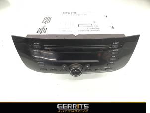 Used Radio CD player Fiat Punto Evo (199) 1.3 JTD Multijet 85 16V Euro 5 Price € 54,98 Margin scheme offered by Gerrits Automotive