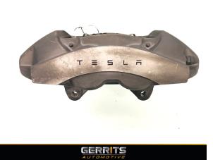 Usagé Etrier de frein avant droit Tesla Model 3 EV AWD Prix € 224,40 Règlement à la marge proposé par Gerrits Automotive