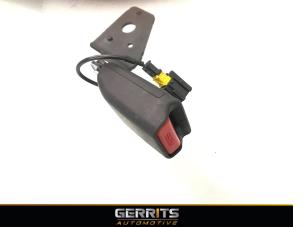 Usagé Insertion ceinture de sécurité arrière gauche Citroen C4 Berline (NC) 2.0 HDI 150 Prix € 28,60 Règlement à la marge proposé par Gerrits Automotive