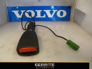 Used Front seatbelt buckle, left Volvo V50 (MW) 2.0 D 16V Price € 21,98 Margin scheme offered by Gerrits Automotive