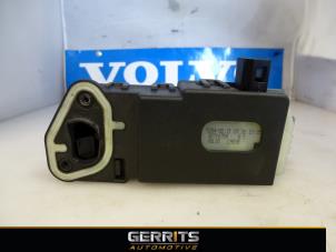 Used Tank flap lock motor Volvo S40 (MS) 1.6 D 16V Price € 19,99 Margin scheme offered by Gerrits Automotive